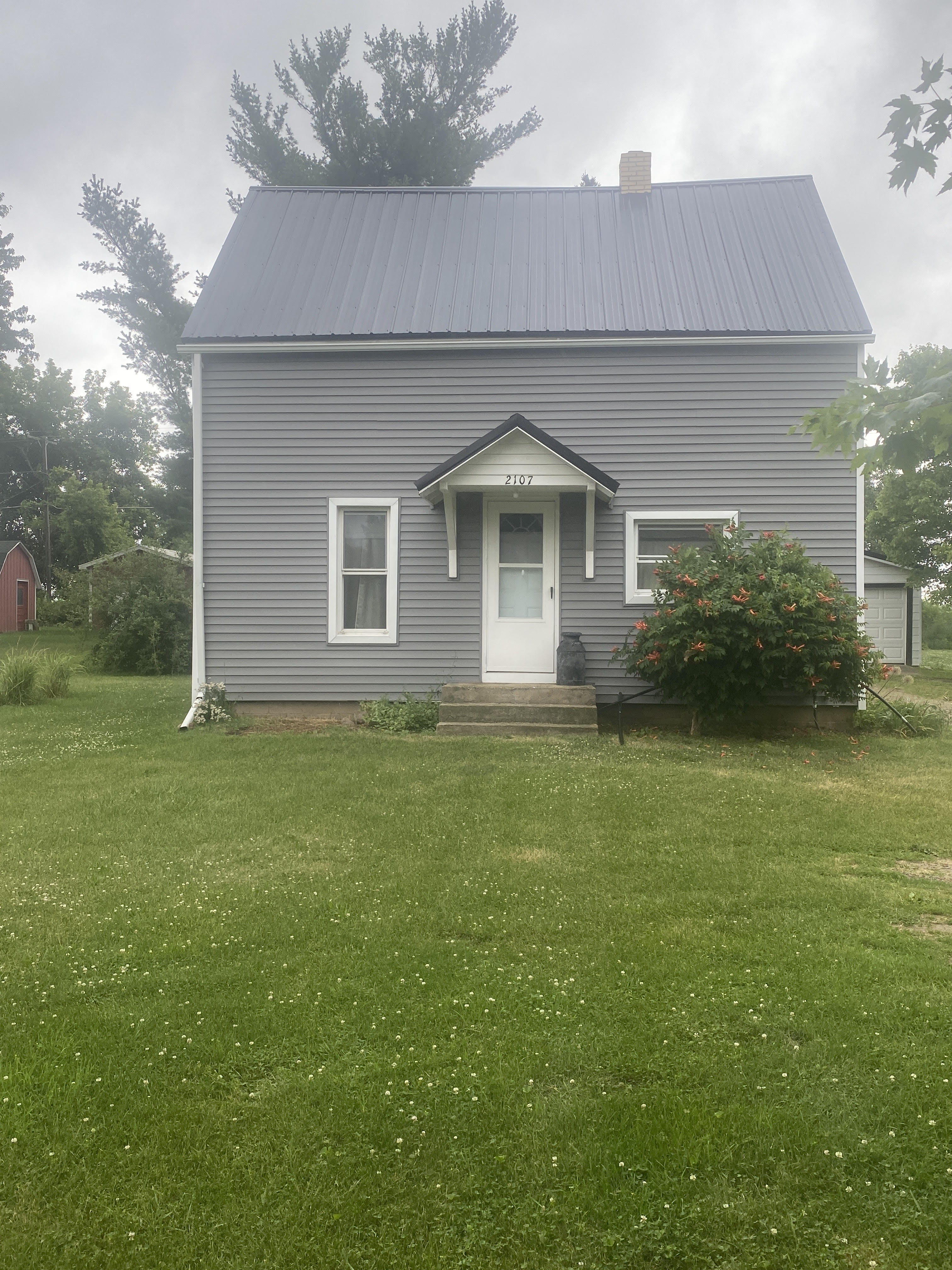 2107 Bowers Road, Lapeer Wedgewood Realty Services
